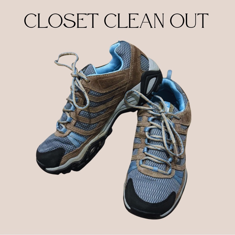 SALE ‼️ Columbia Waterproof Hiking Shoes